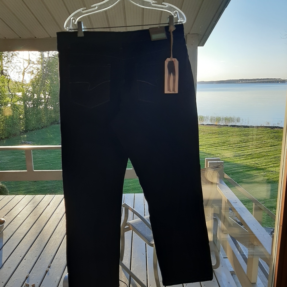 Ladies jeans P Size - Picture 3 of 9
